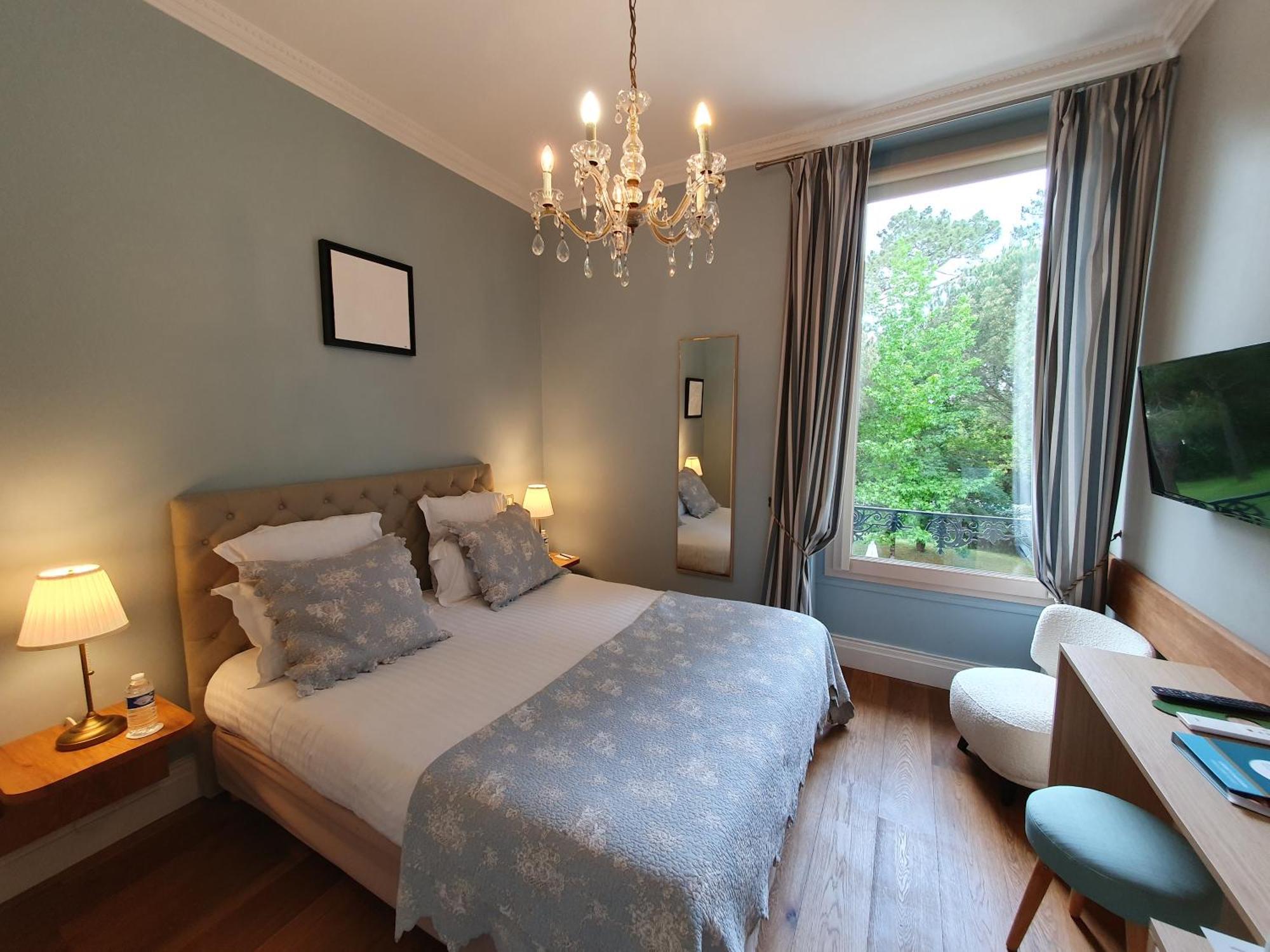 Hotel The Originals Residence De Rohan Vaux-sur-Mer Luaran gambar